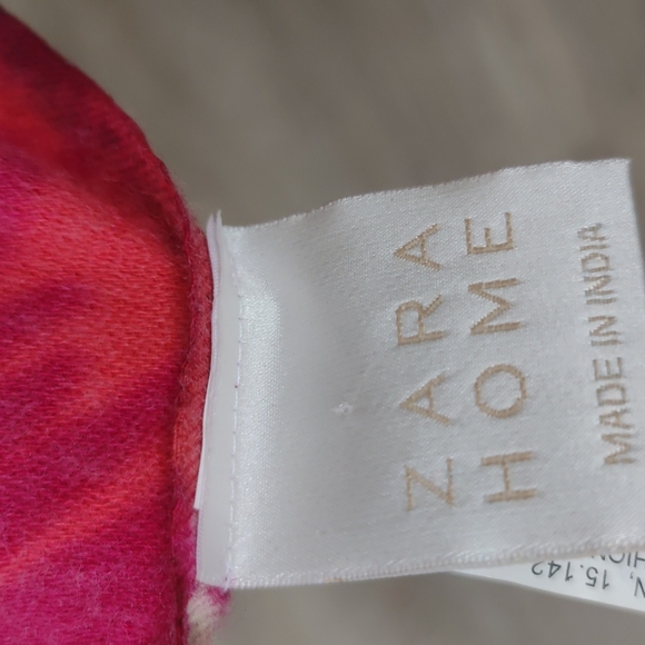 Zara Wool blanket throw - Picture 3 of 4